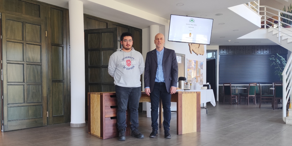 Kutatonap_01_hir.jpg Kutatonap_01_hir.jpg